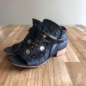 AS.98 leather open toe shoes